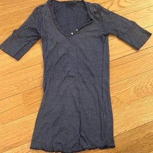 Michael Stars maternity top

*Bundle maternity for savings*